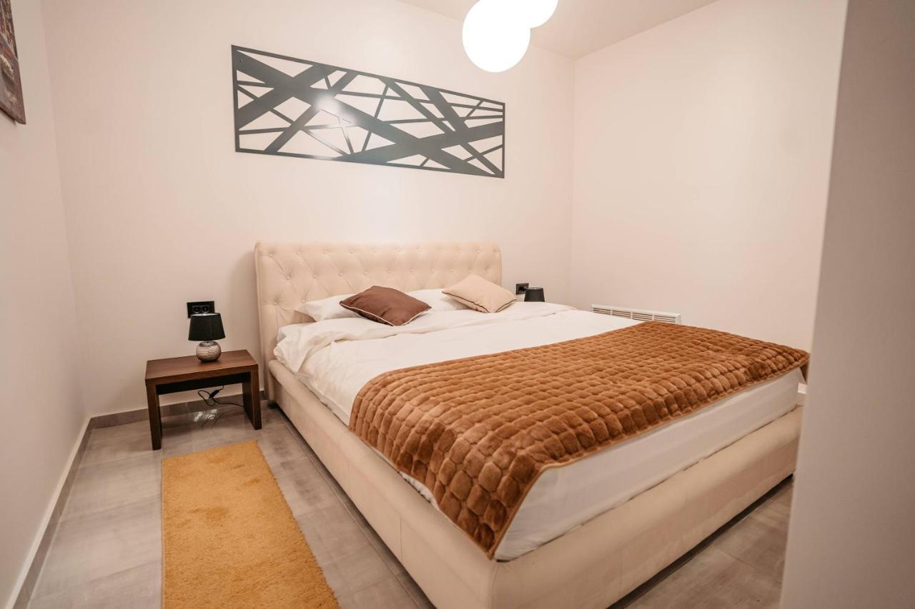 Magico Rooms & Apartments Ниш Екстер'єр фото