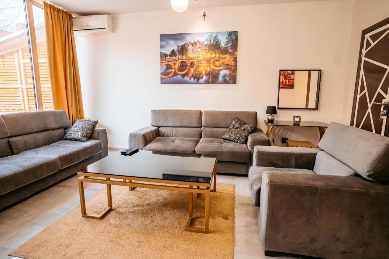 Magico Rooms & Apartments Ниш Екстер'єр фото