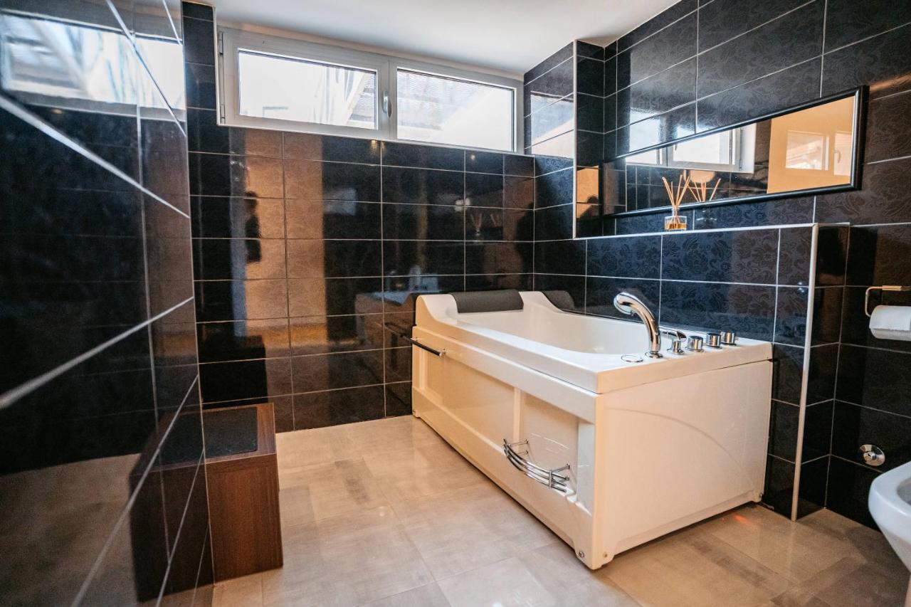 Magico Rooms & Apartments Ниш Екстер'єр фото